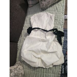 Twenty One Womans strapless cocktail or prom/homecoming dress white w/ black bow